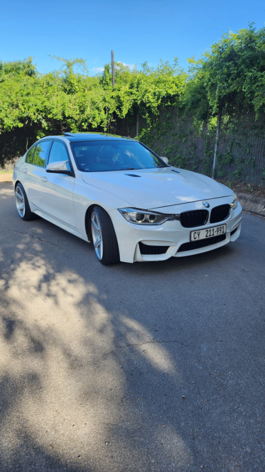 BMW 335i M-Sport front 3/4